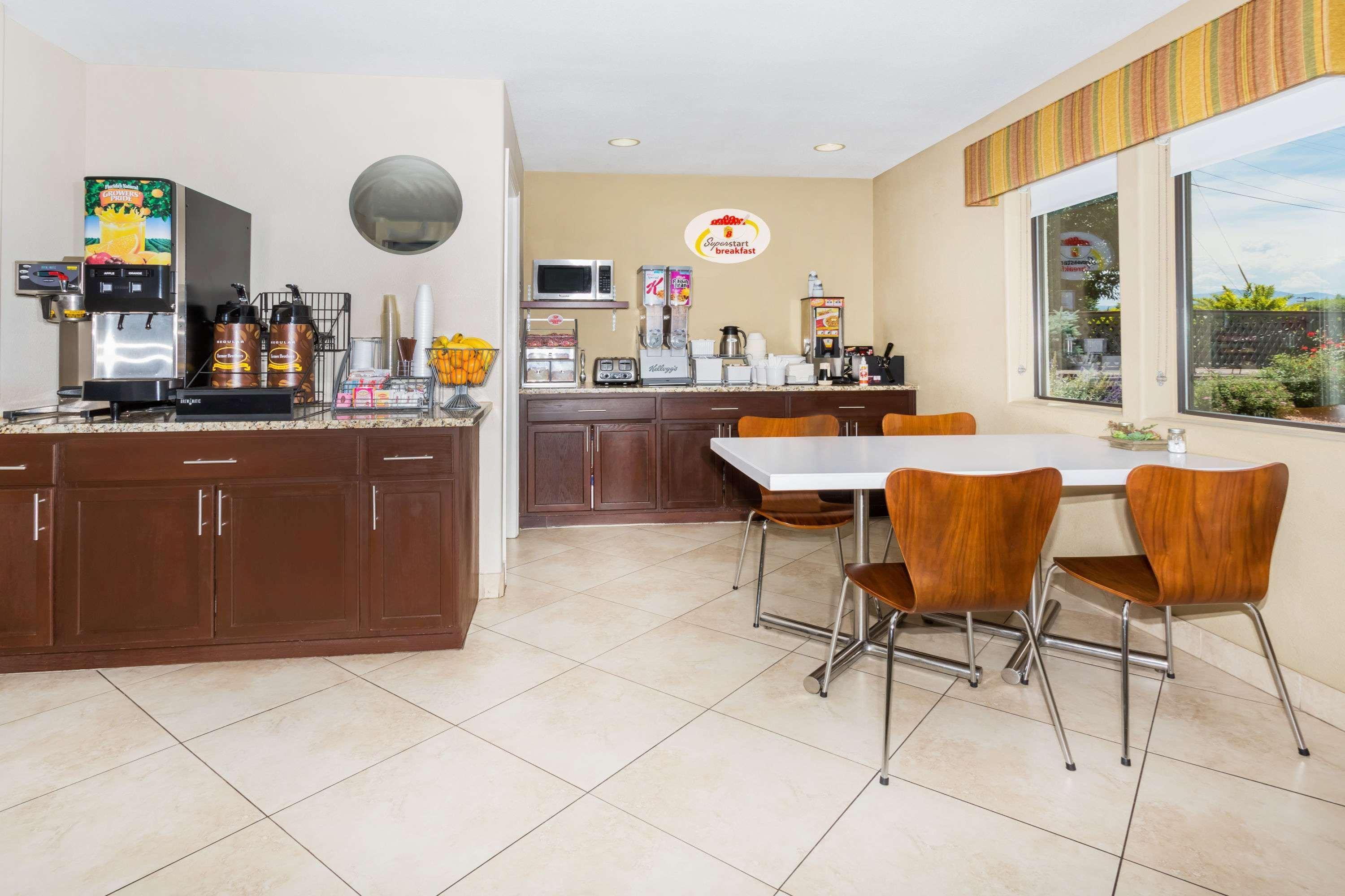 Super 8 By Wyndham