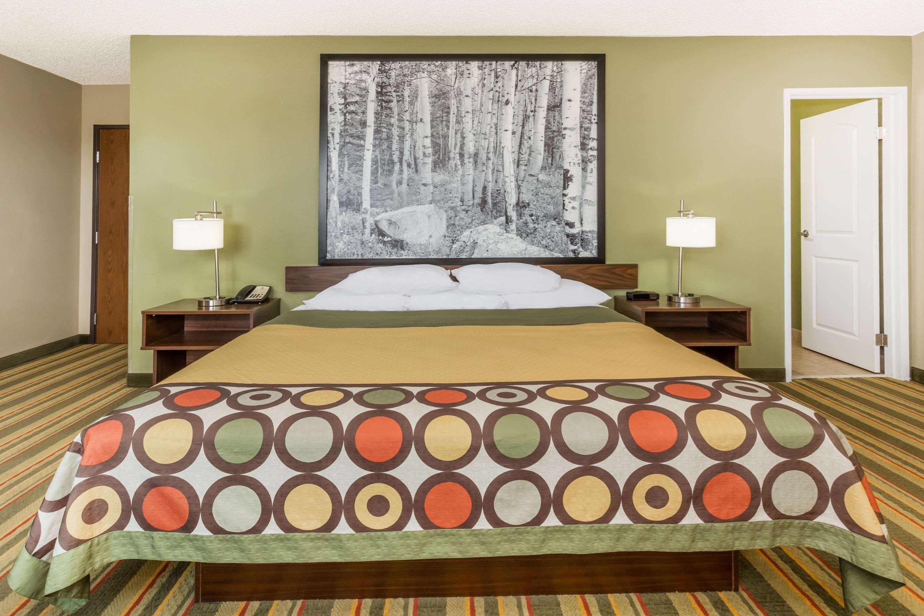 Motel Super 8 By Wyndham 2*