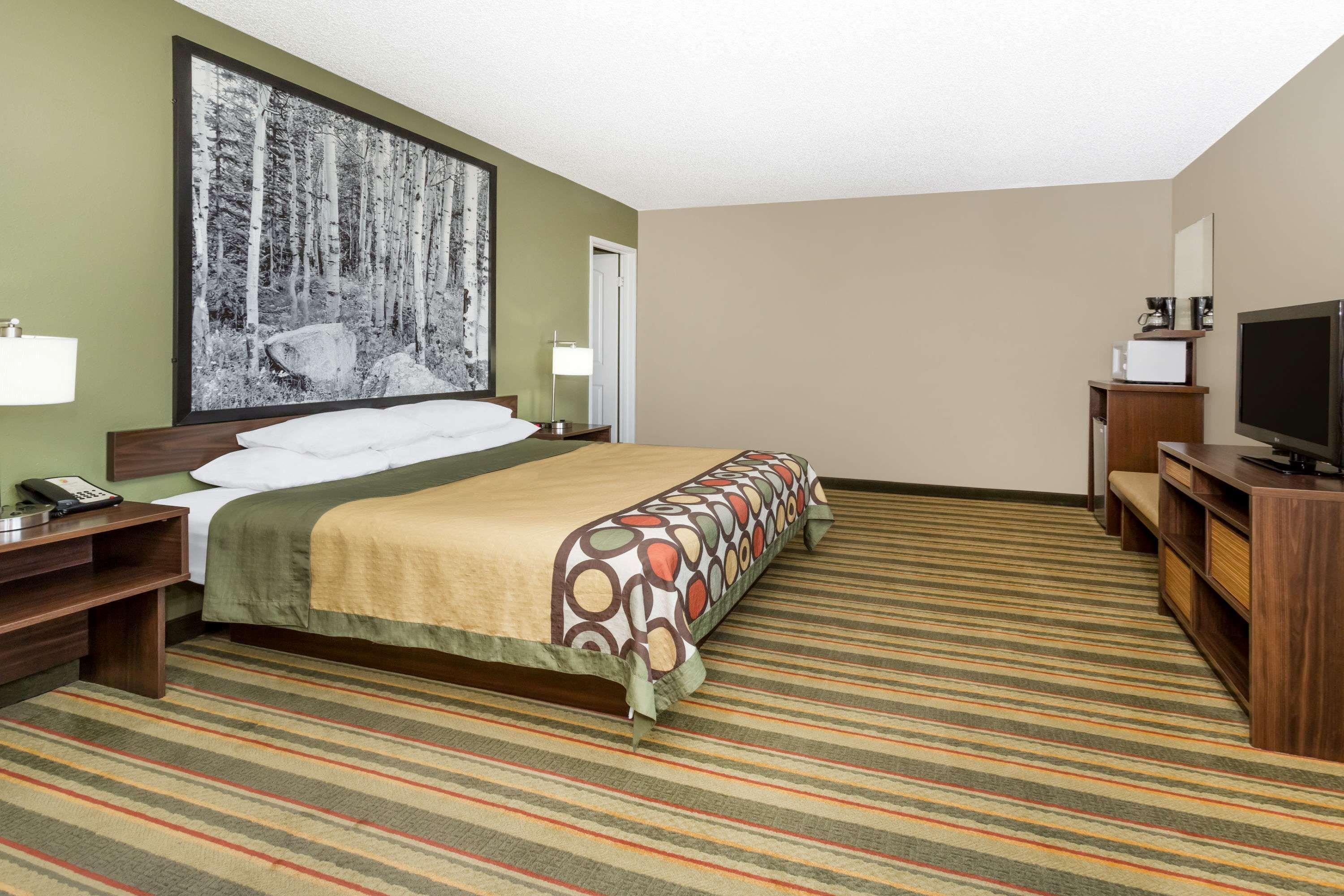 Super 8 By Wyndham 2* Montrose