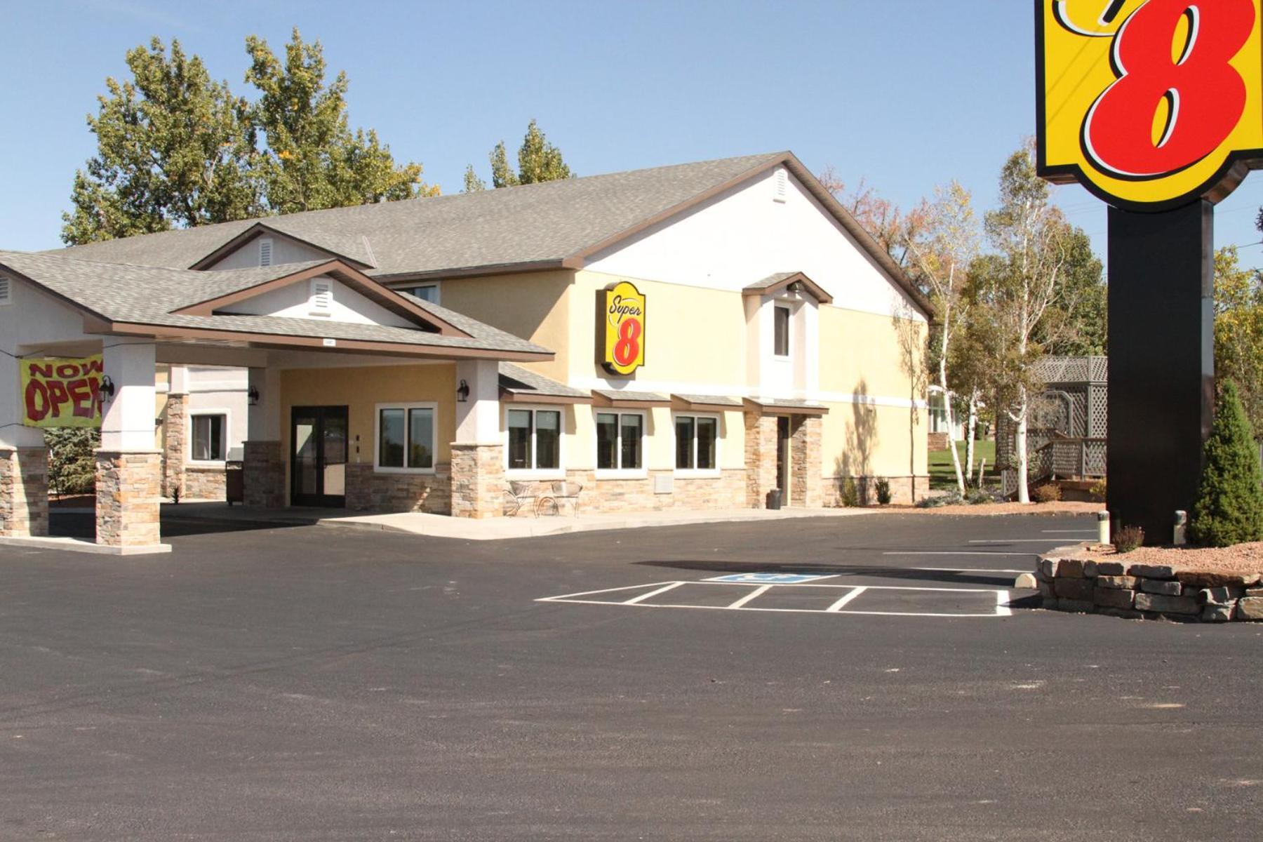 Motel Super 8 By Wyndham