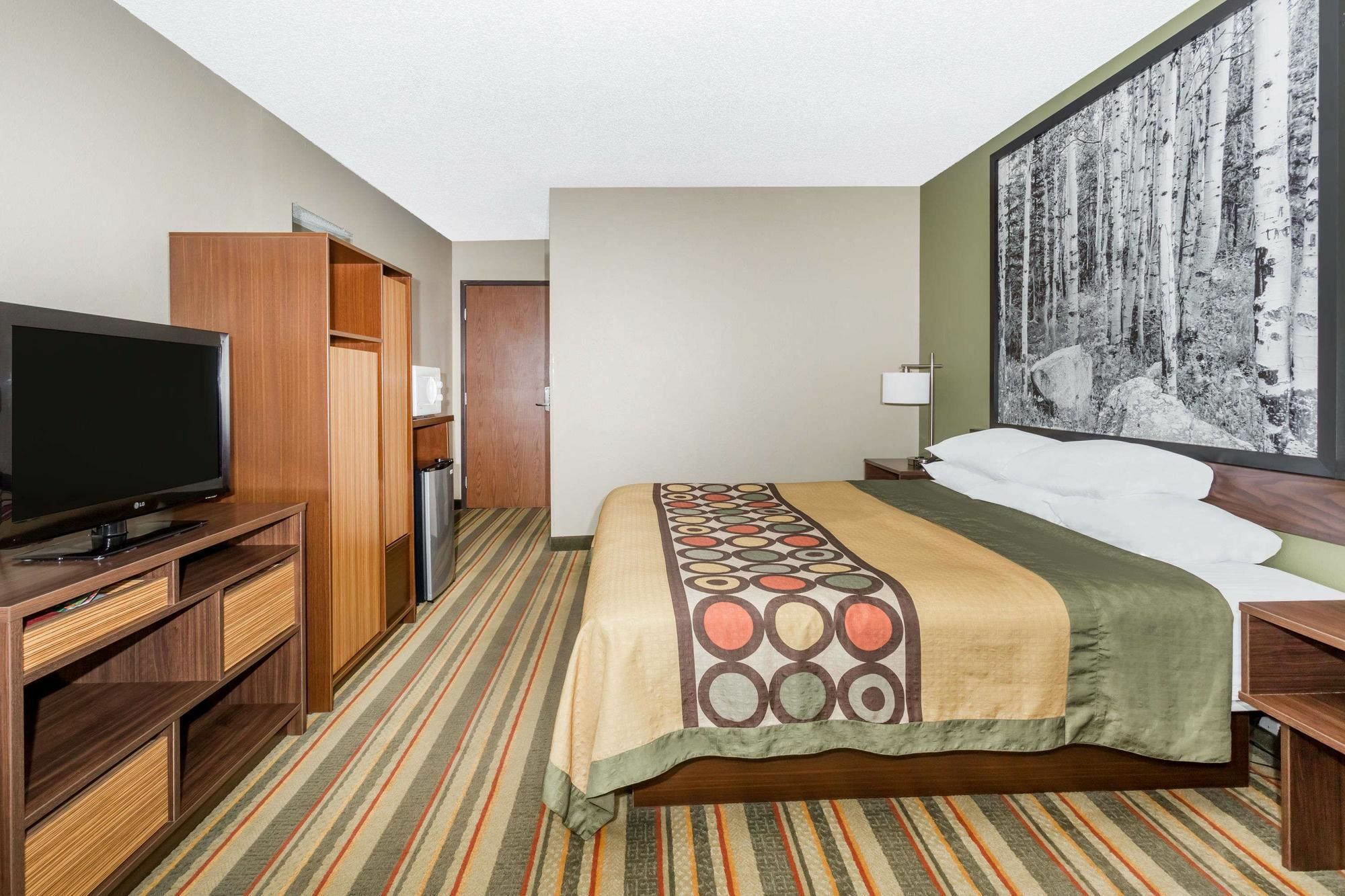 Motel Super 8 By Wyndham 2*